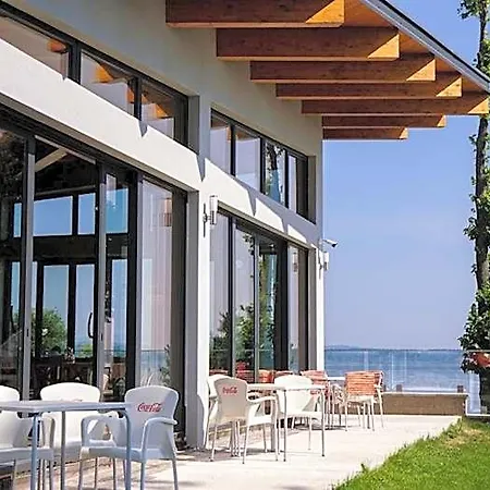 Pristav Hotel Trzciana