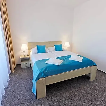 Hotel Pristav 3*