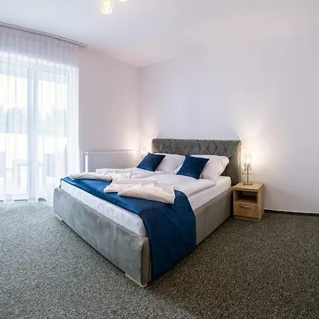 Pristav Otel Trstená